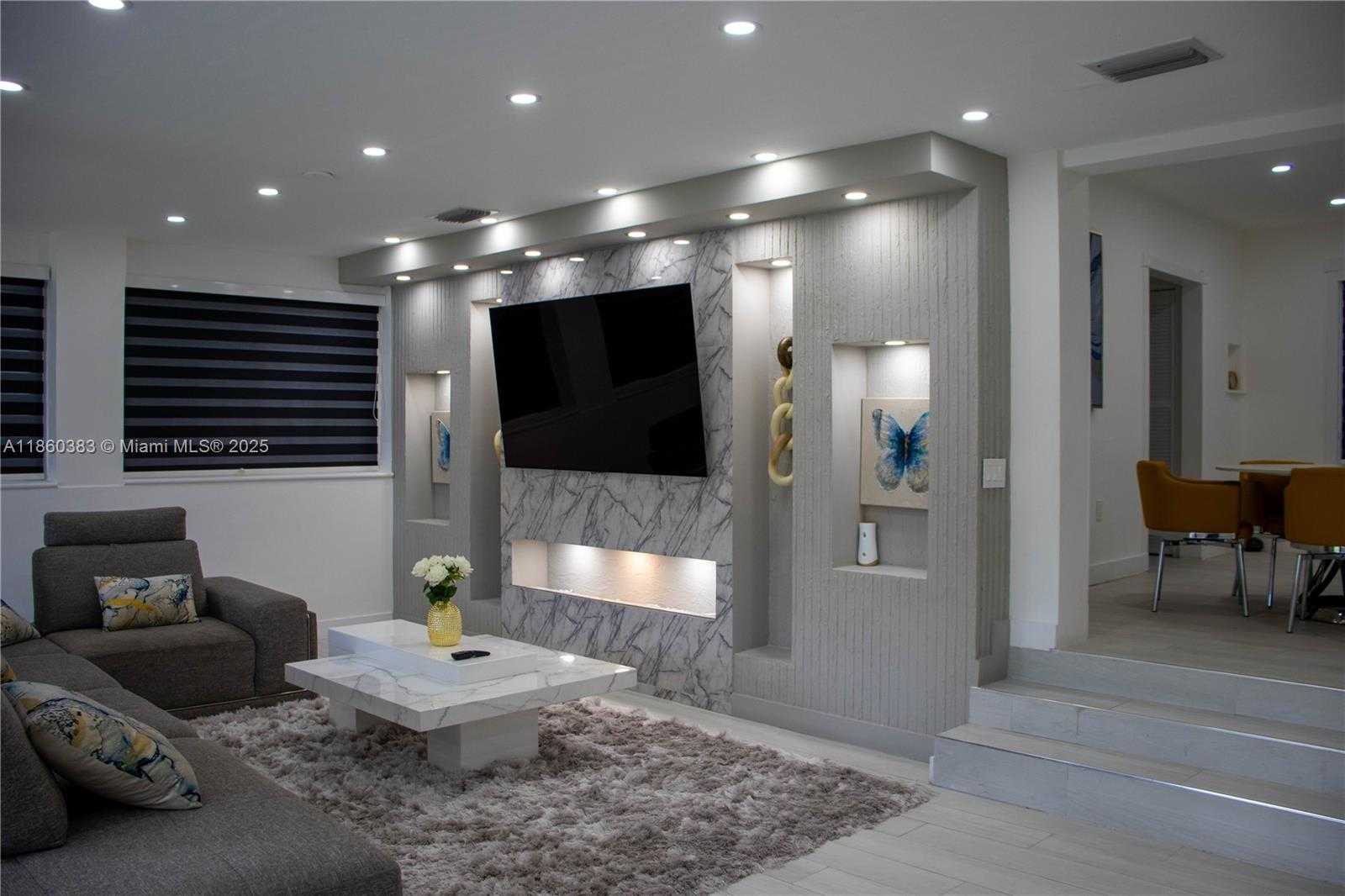 Small Image of 295 NORTH EAST 150TH ST, Miami Number 15