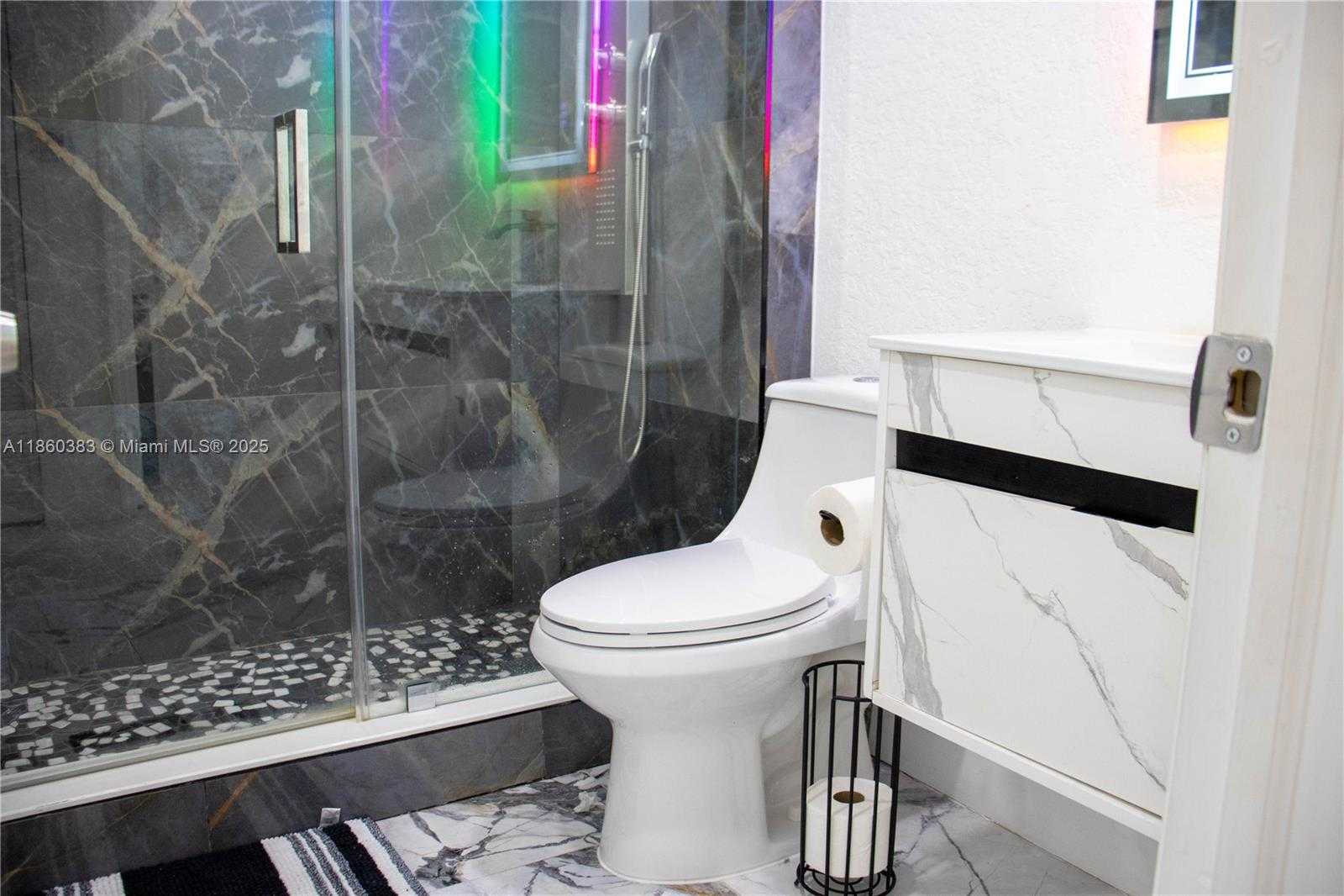 Small Image of 295 NORTH EAST 150TH ST, Miami Number 19