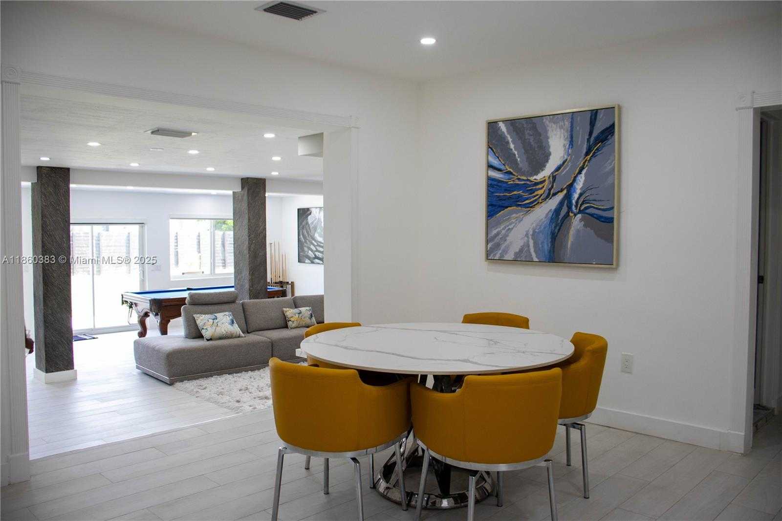 Small Image of 295 NORTH EAST 150TH ST, Miami Number 3