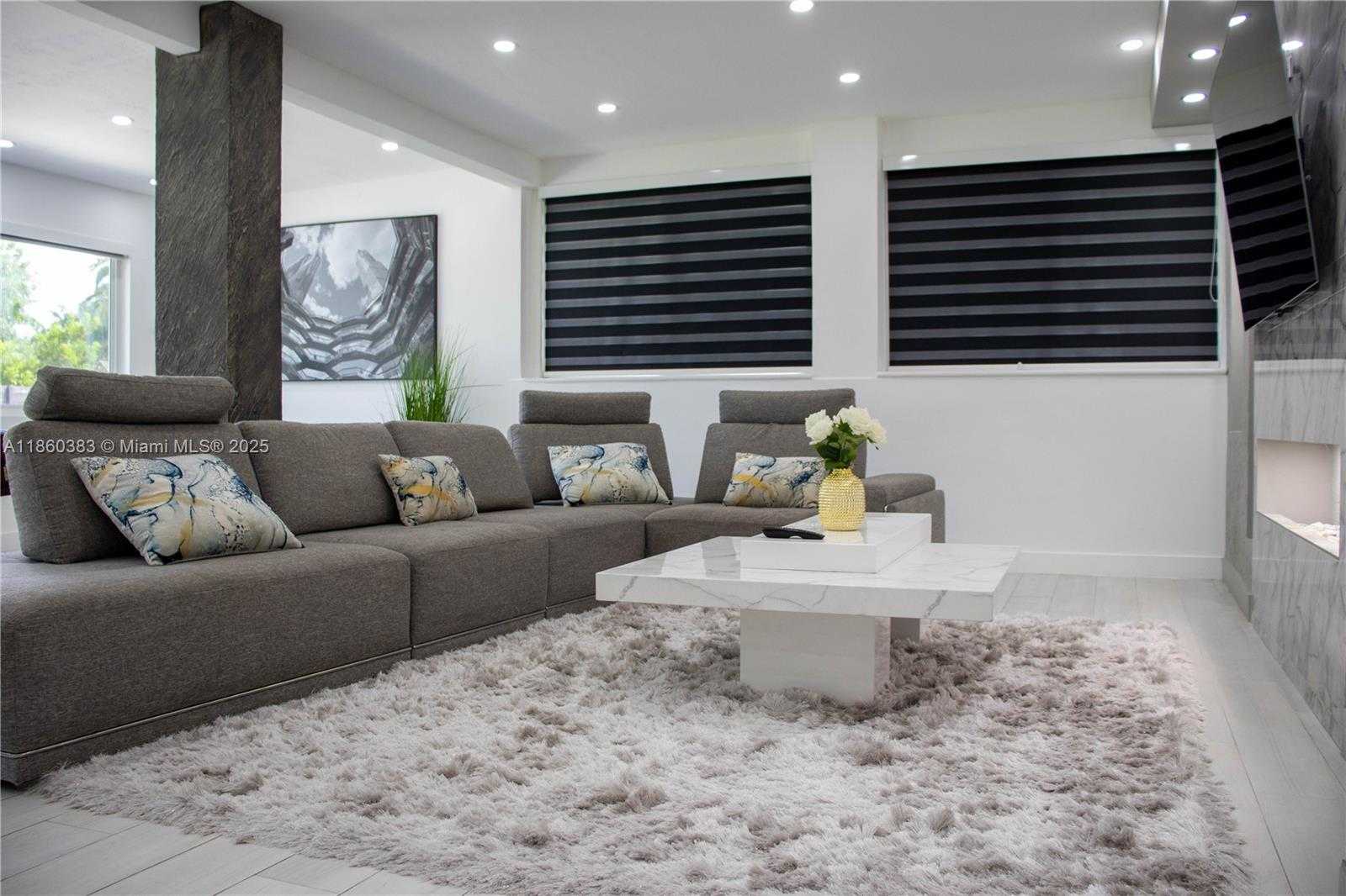 Small Image of 295 NORTH EAST 150TH ST, Miami Number 5