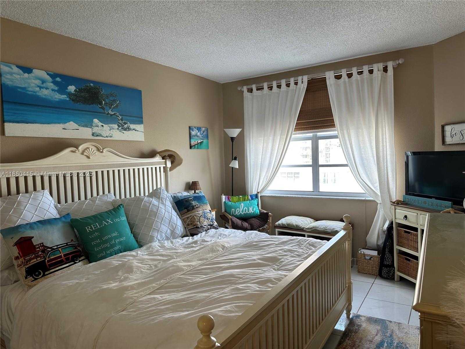 Small Image of 1950 SOUTH OCEAN DR #4B, Hallandale Beach Number 10