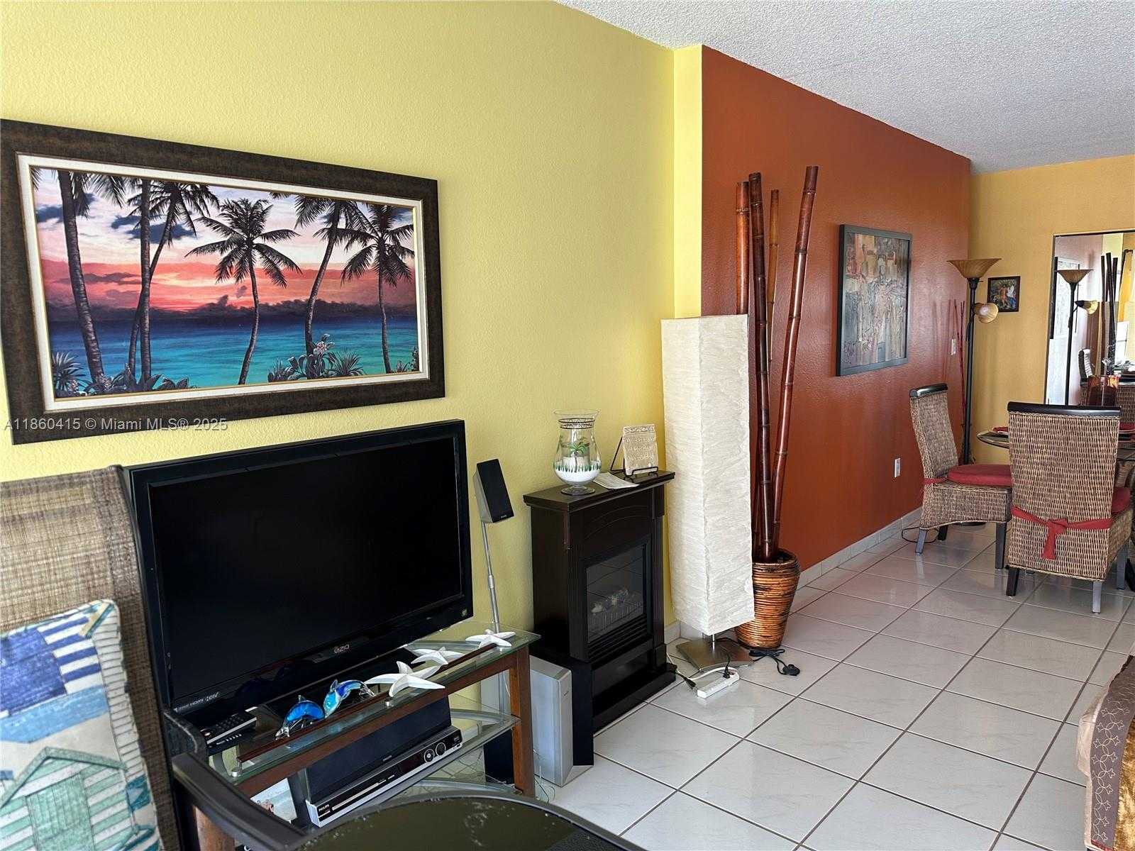Small Image of 1950 SOUTH OCEAN DR #4B, Hallandale Beach Number 6