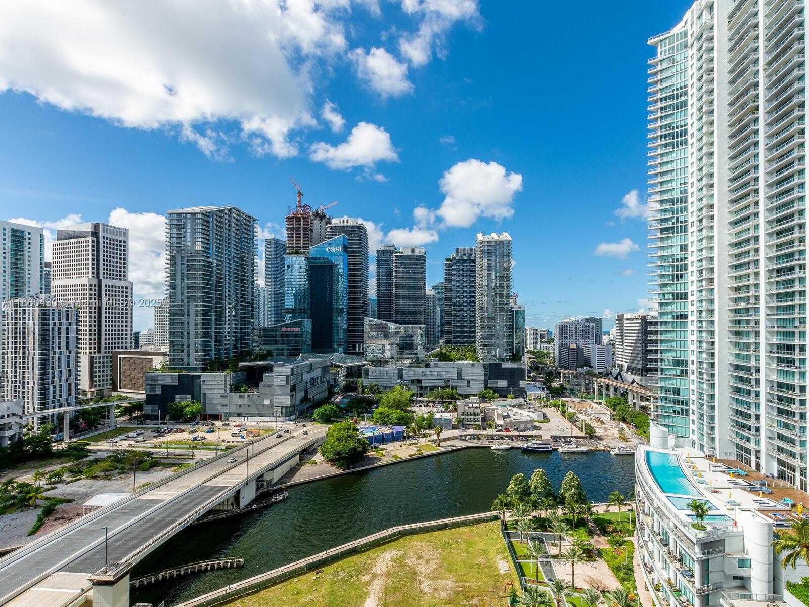 Small Image of 350 SOUTH MIAMI AVE #2214, Miami Number 68