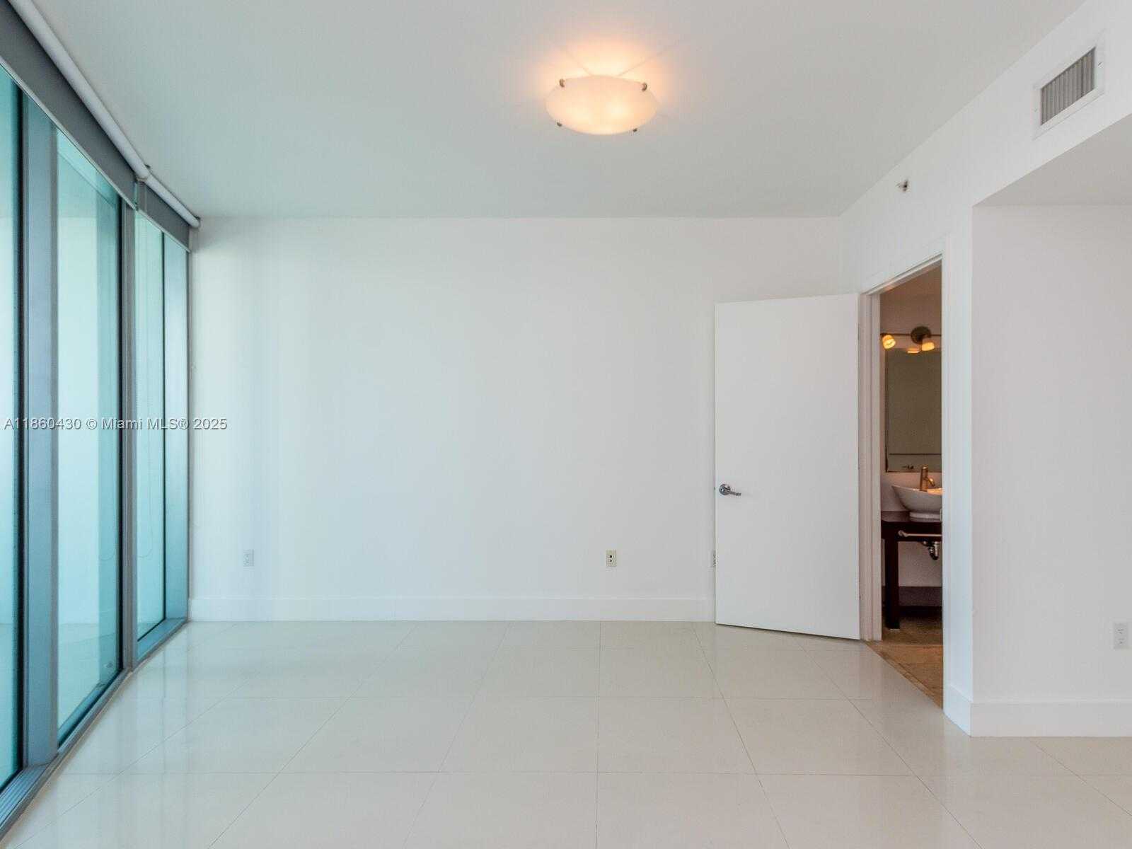 Small Image of 350 SOUTH MIAMI AVE #2214, Miami Number 76
