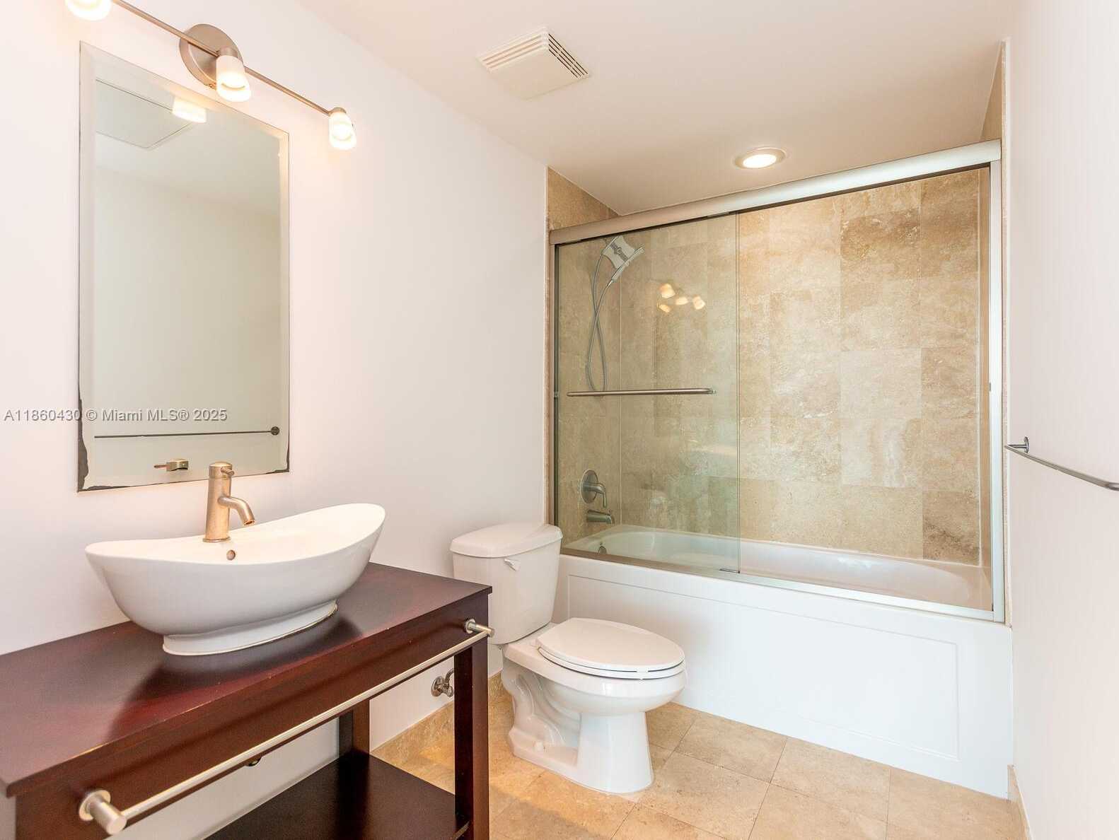 Small Image of 350 SOUTH MIAMI AVE #2214, Miami Number 78