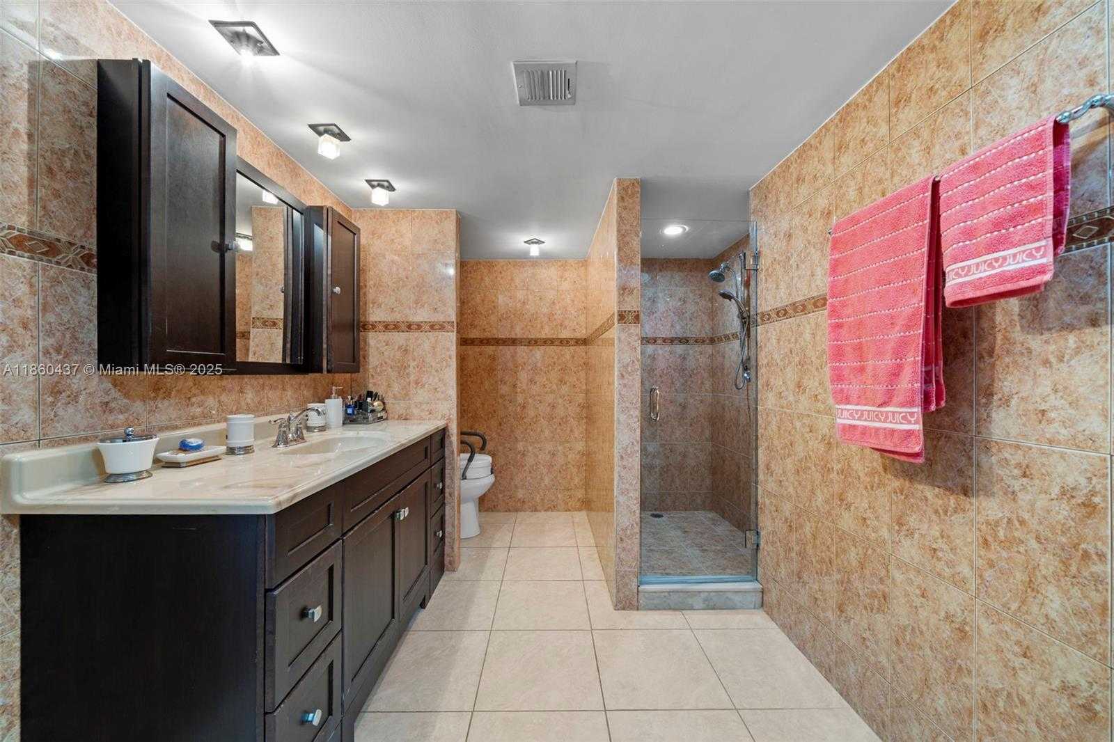 Small Image of 1865 SOUTH OCEAN DR #11D, Hallandale Beach Number 16