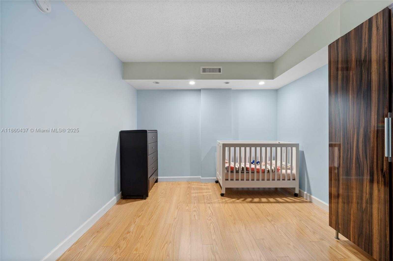 Small Image of 1865 SOUTH OCEAN DR #11D, Hallandale Beach Number 18