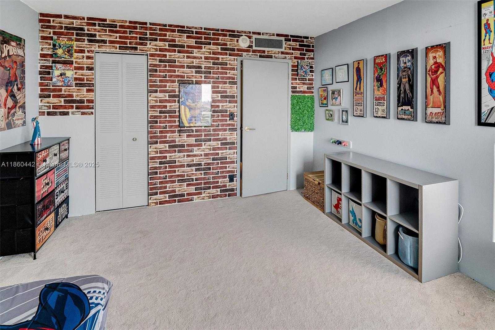 Small Image of 100 BAYVIEW DR #617, Sunny Isles Beach Number 17