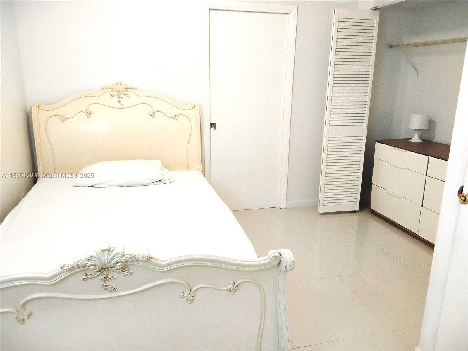 Small Image of 1351 NORTH EAST MIAMI GARDENS DR #1222E, Miami Number 13