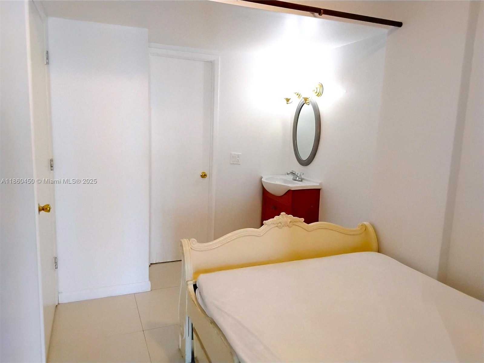 Small Image of 1351 NORTH EAST MIAMI GARDENS DR #1222E, Miami Number 14
