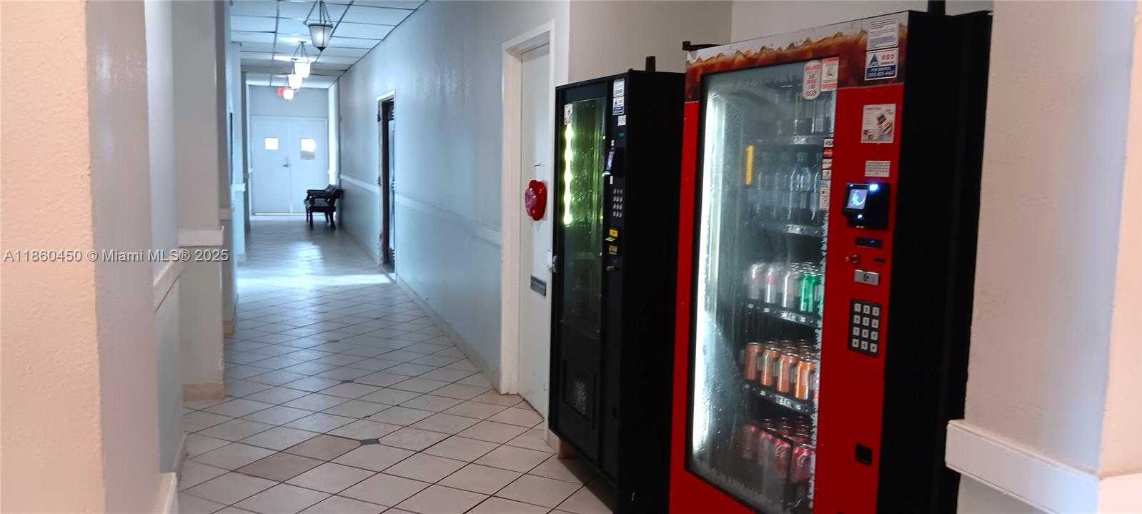 Small Image of 1351 NORTH EAST MIAMI GARDENS DR #1222E, Miami Number 20