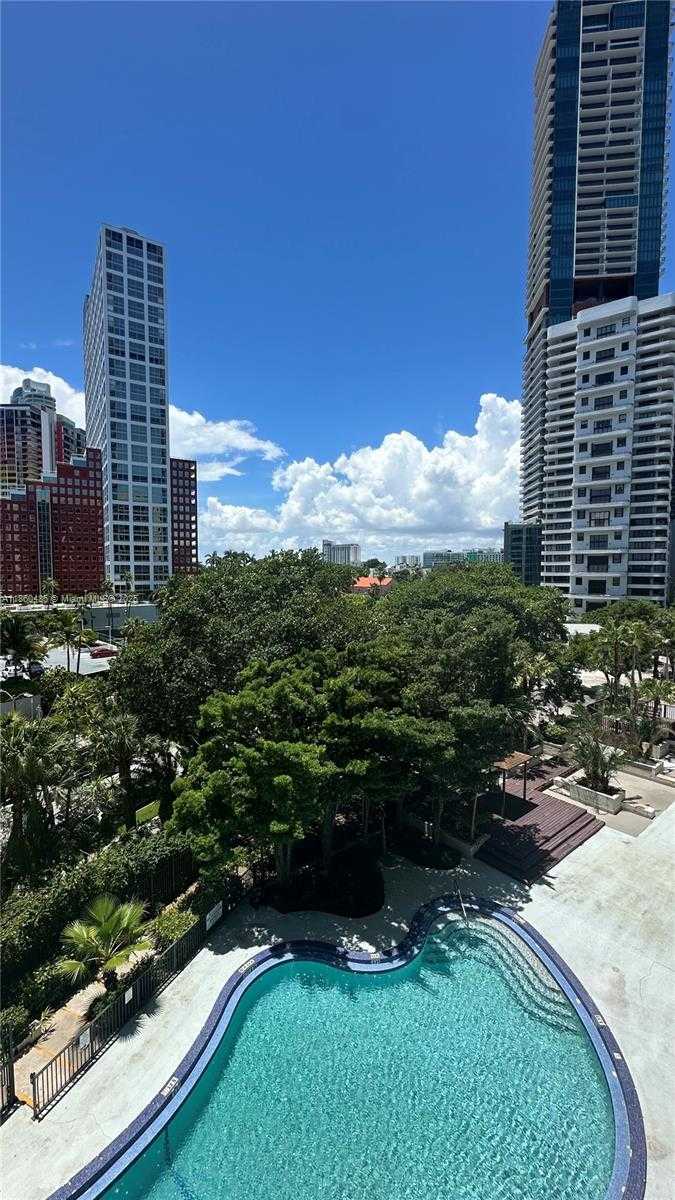 Small Image of 1450 BRICKELL BAY DR #605, Miami Number 16