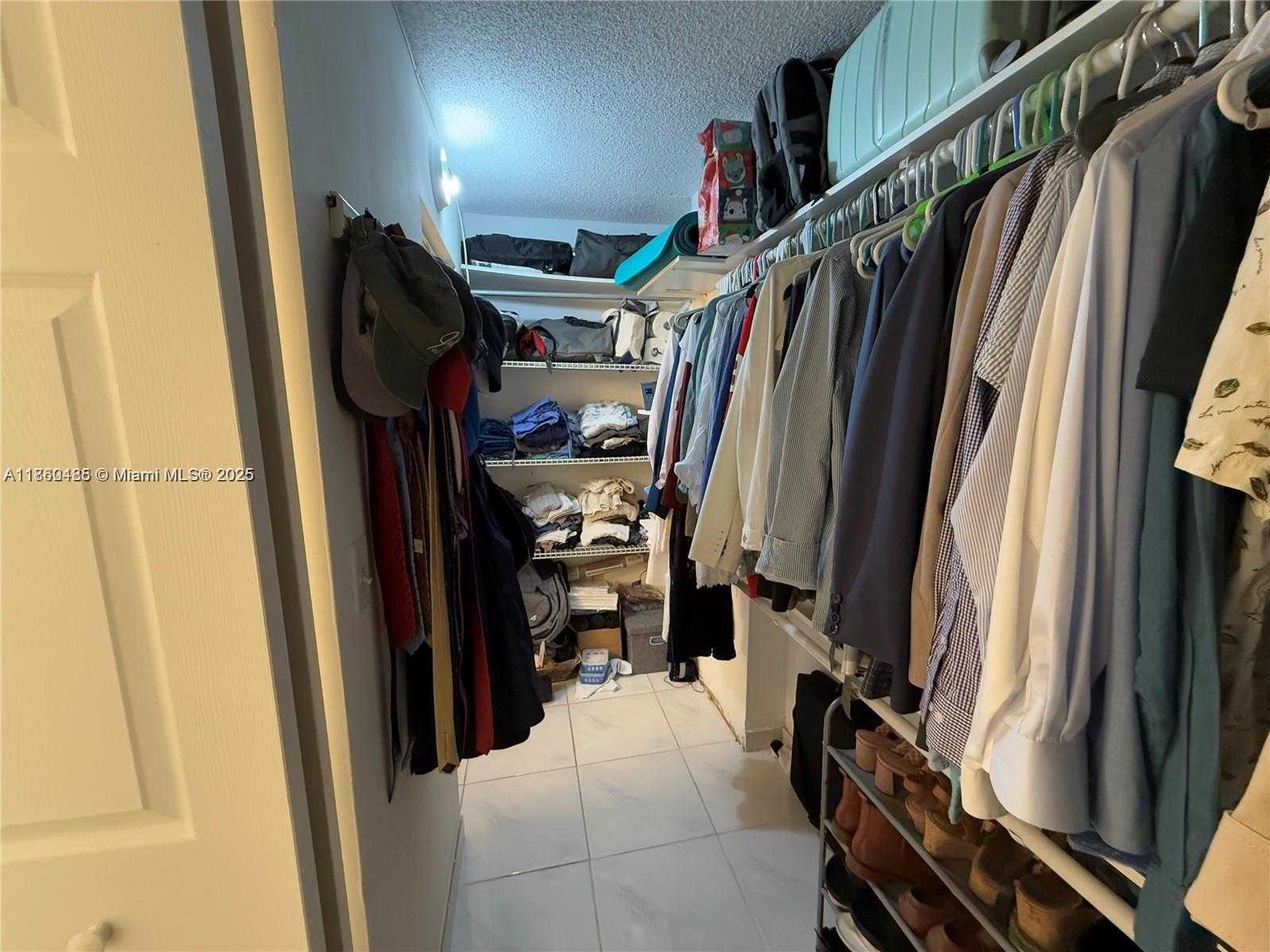 Small Image of 1450 BRICKELL BAY DR #605, Miami Number 26