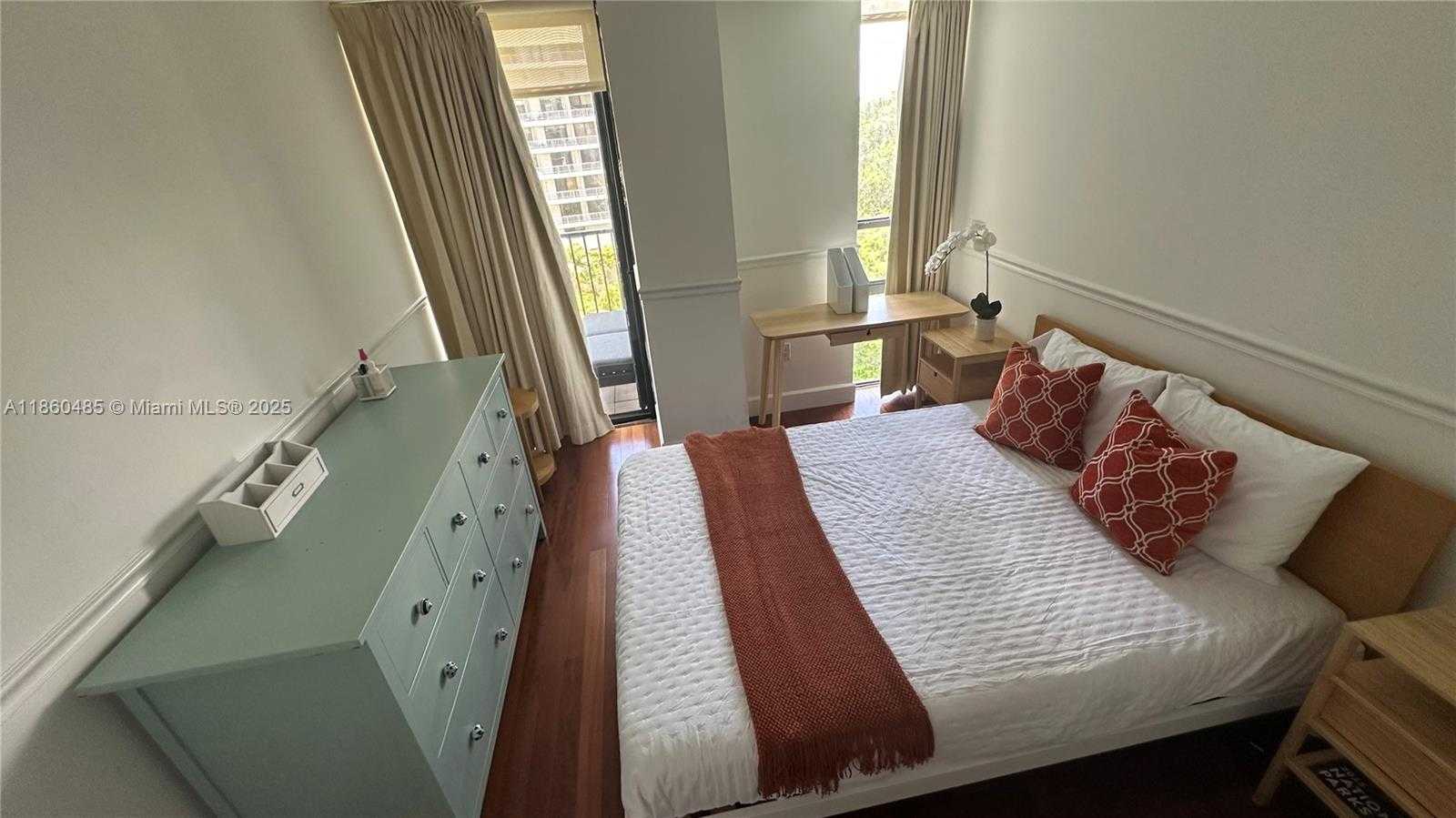 Small Image of 1450 BRICKELL BAY DR #605, Miami Number 28