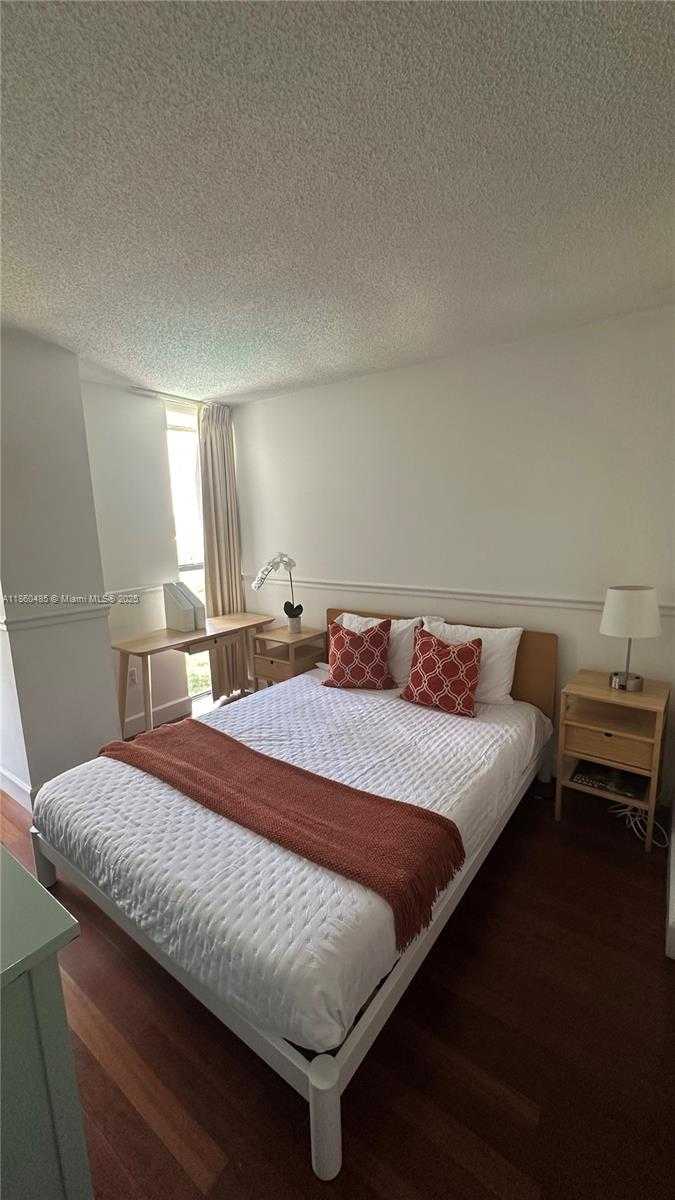 Small Image of 1450 BRICKELL BAY DR #605, Miami Number 29