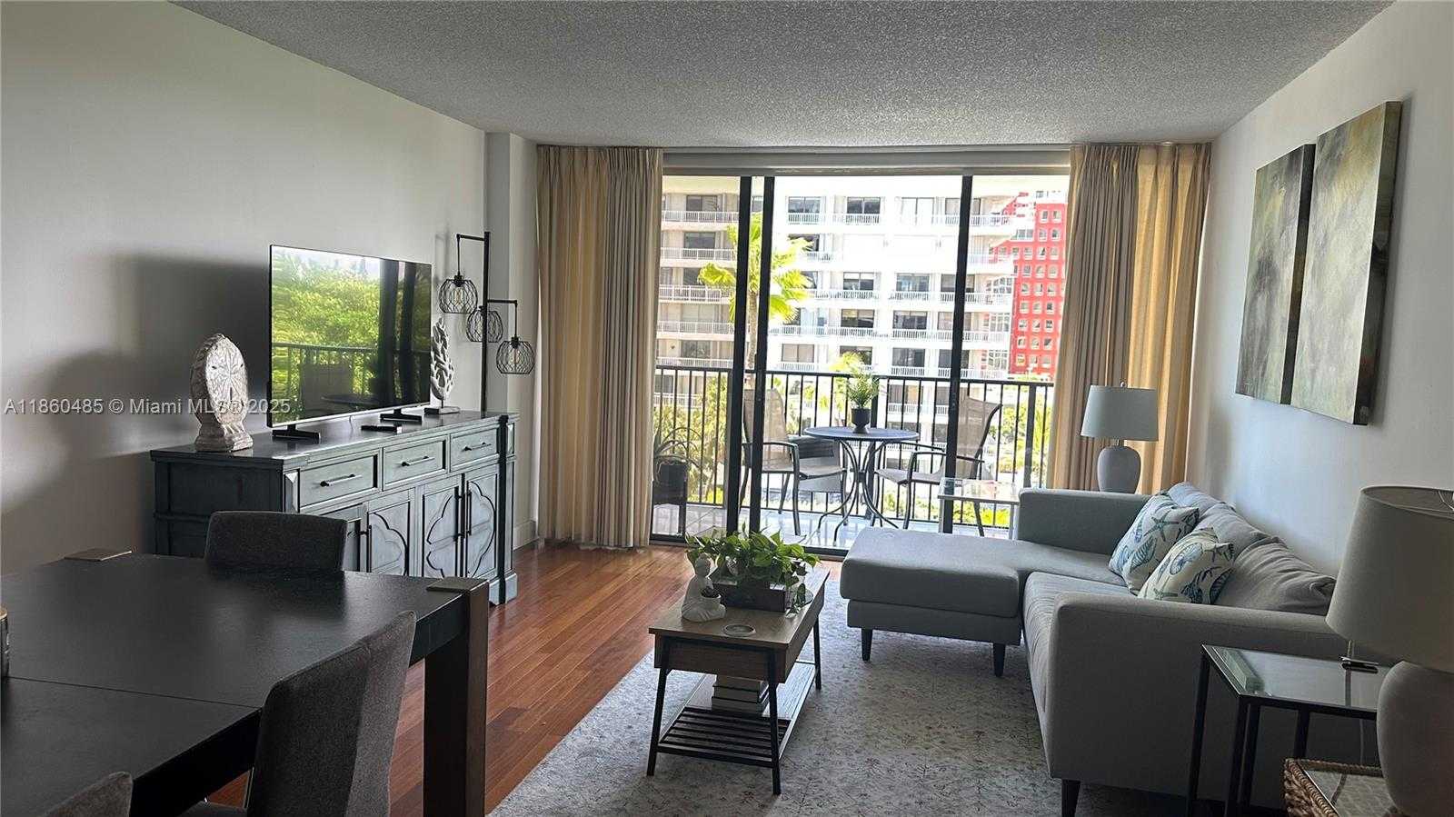 Small Image of 1450 BRICKELL BAY DR #605, Miami Number 33