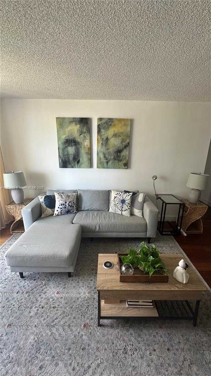 Small Image of 1450 BRICKELL BAY DR #605, Miami Number 38