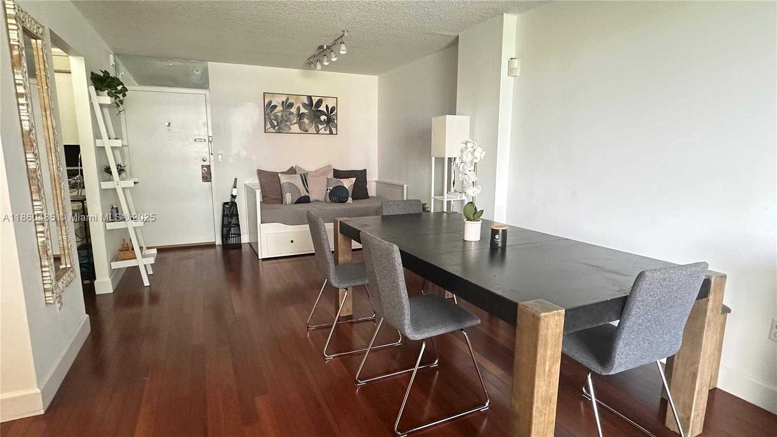Small Image of 1450 BRICKELL BAY DR #605, Miami Number 42