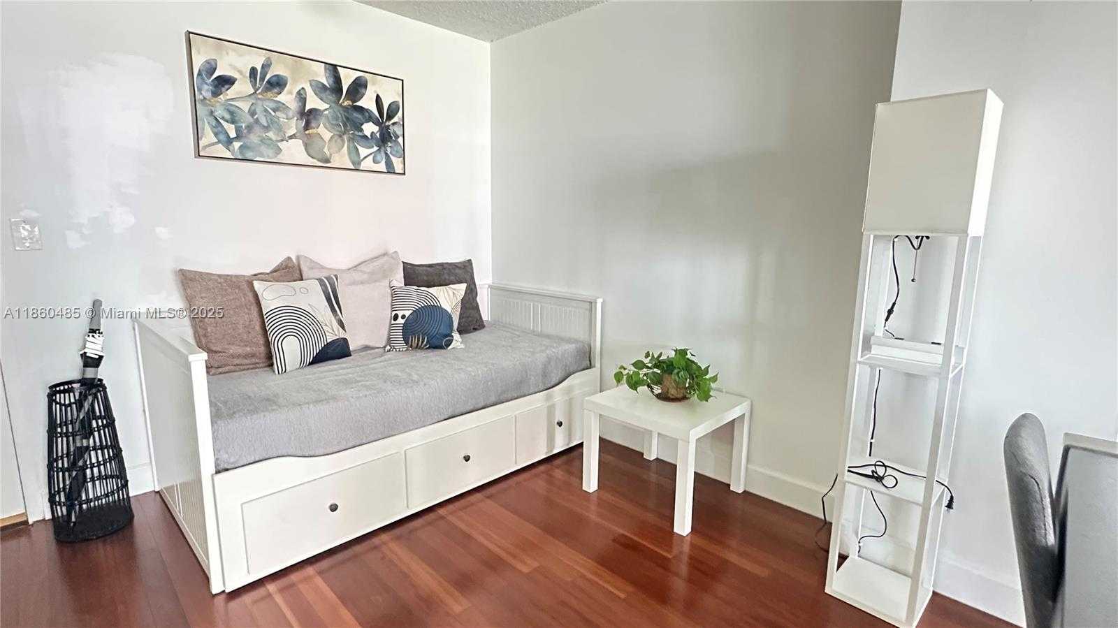 Small Image of 1450 BRICKELL BAY DR #605, Miami Number 43