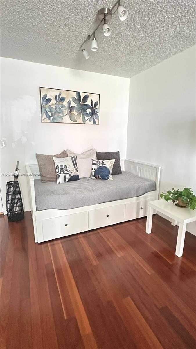 Small Image of 1450 BRICKELL BAY DR #605, Miami Number 44
