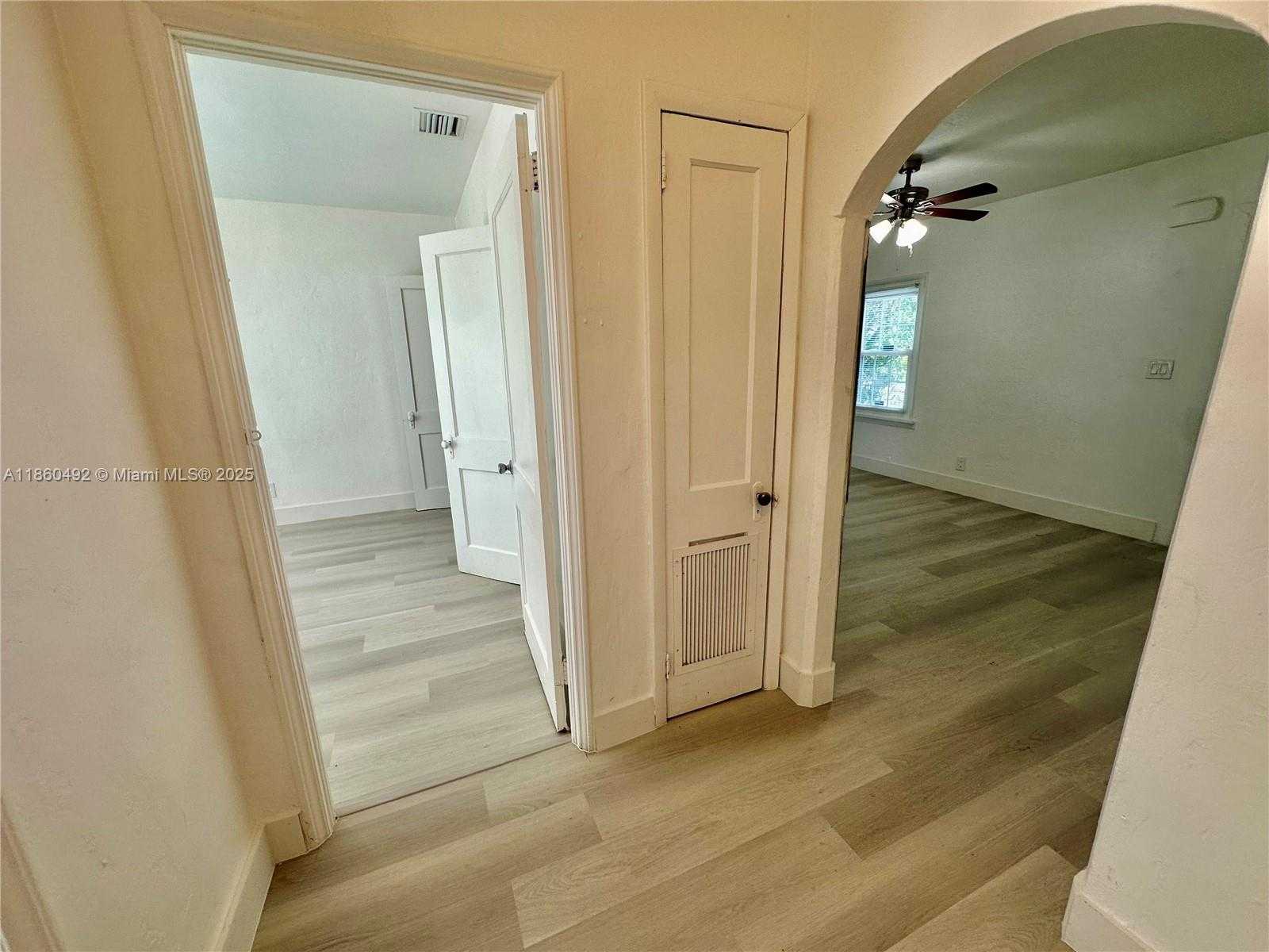 Small Image of 1250 NORTH WEST 43RD ST #1250, Miami Number 11