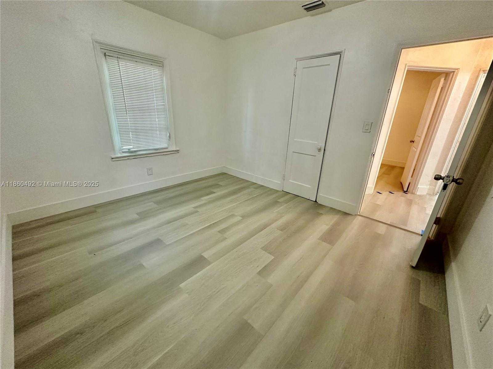Small Image of 1250 NORTH WEST 43RD ST #1250, Miami Number 12