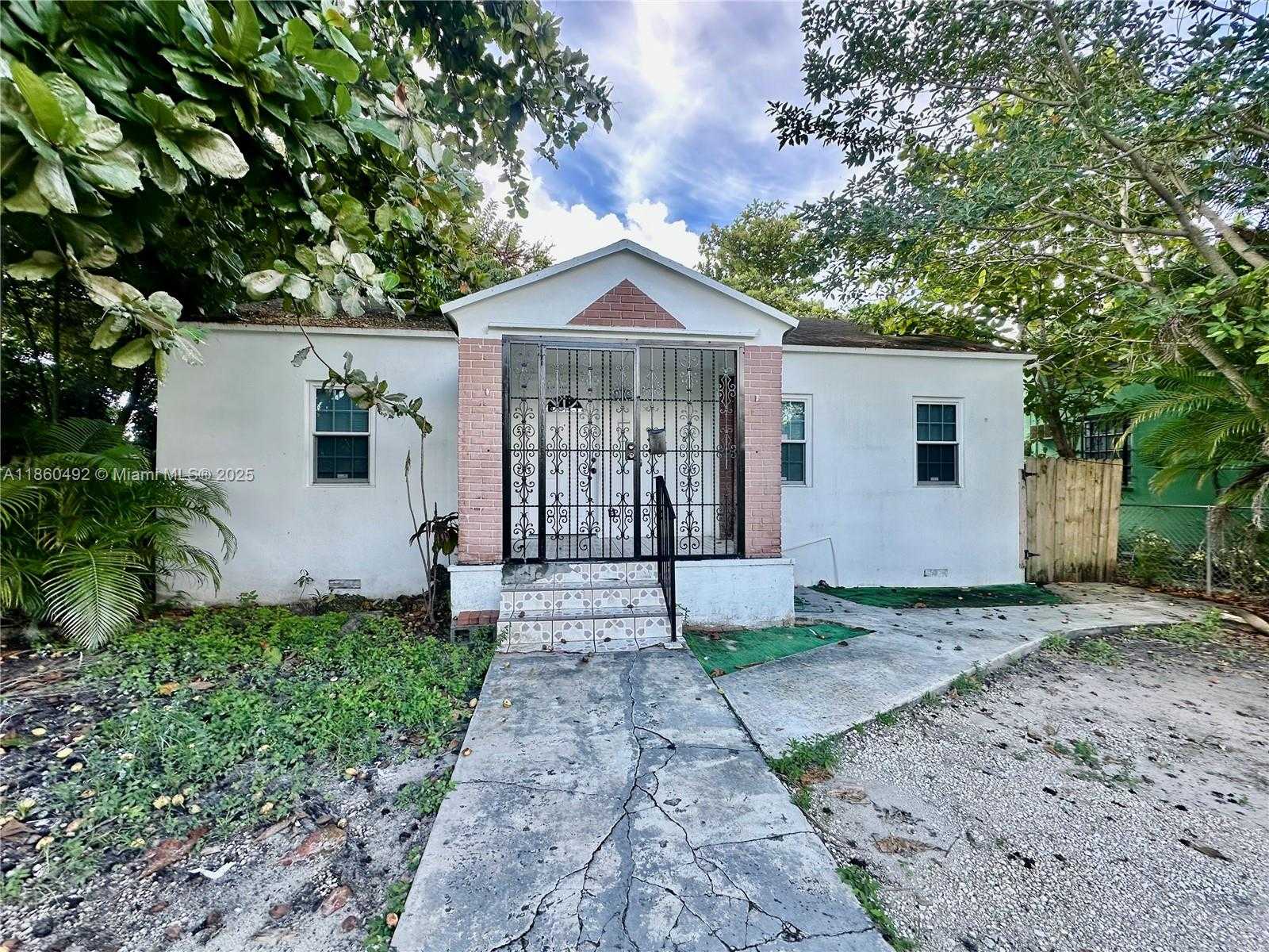 Small Image of 1250 NORTH WEST 43RD ST #1250, Miami Number 13