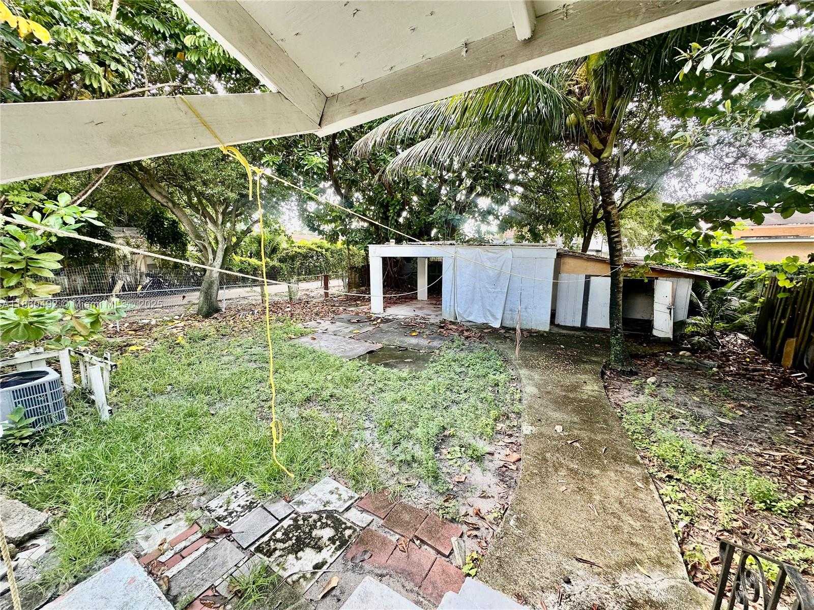 Small Image of 1250 NORTH WEST 43RD ST #1250, Miami Number 16