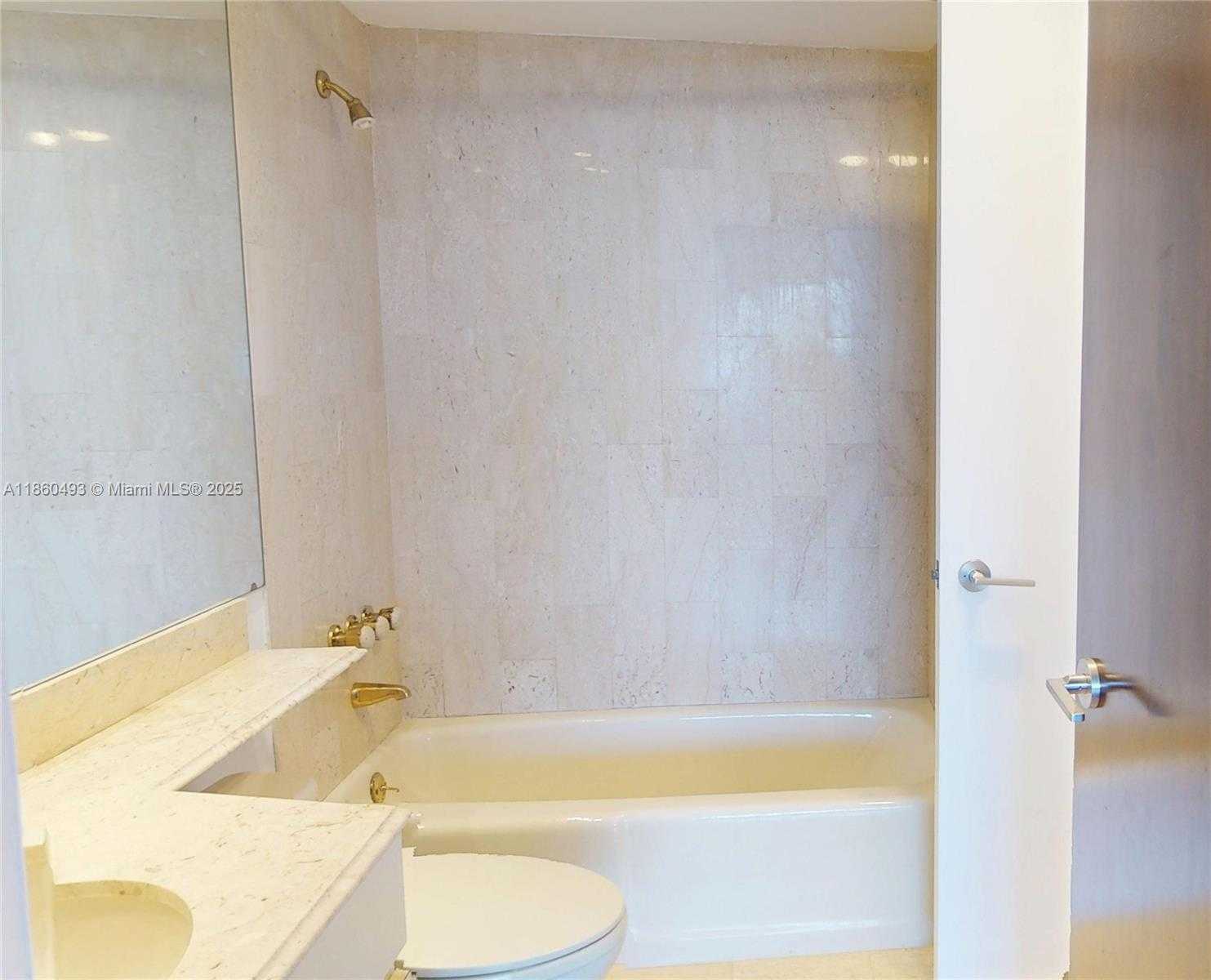 Small Image of 11113 BISCAYNE BLVD #1553, Miami Number 19