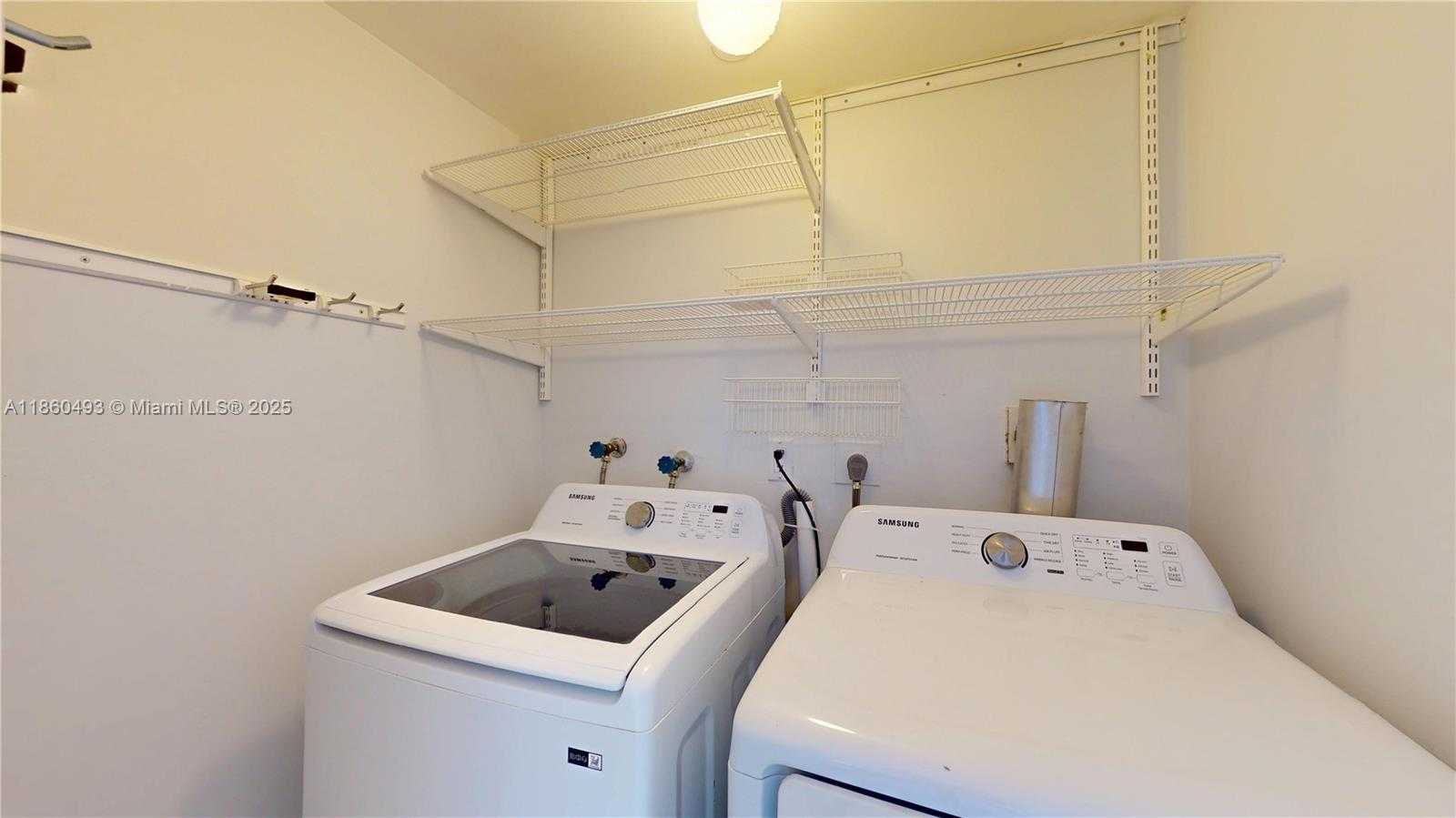 Small Image of 11113 BISCAYNE BLVD #1553, Miami Number 20