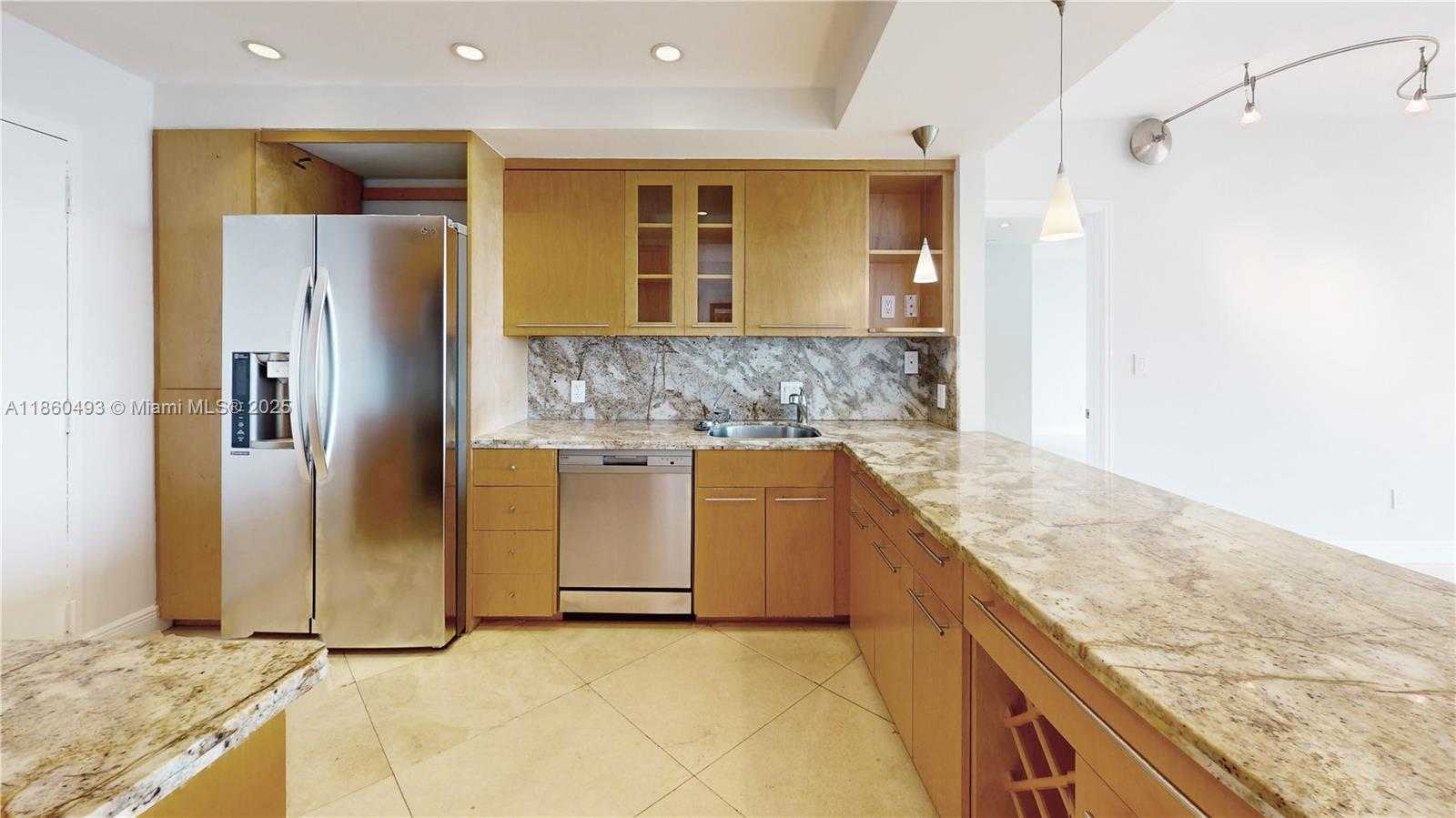 Small Image of 11113 BISCAYNE BLVD #1553, Miami Number 8