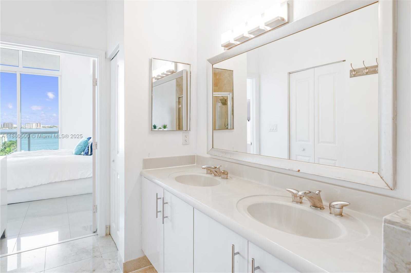Small Image of 7900 HARBOR ISLAND DR #PH14, North Bay Village Number 15