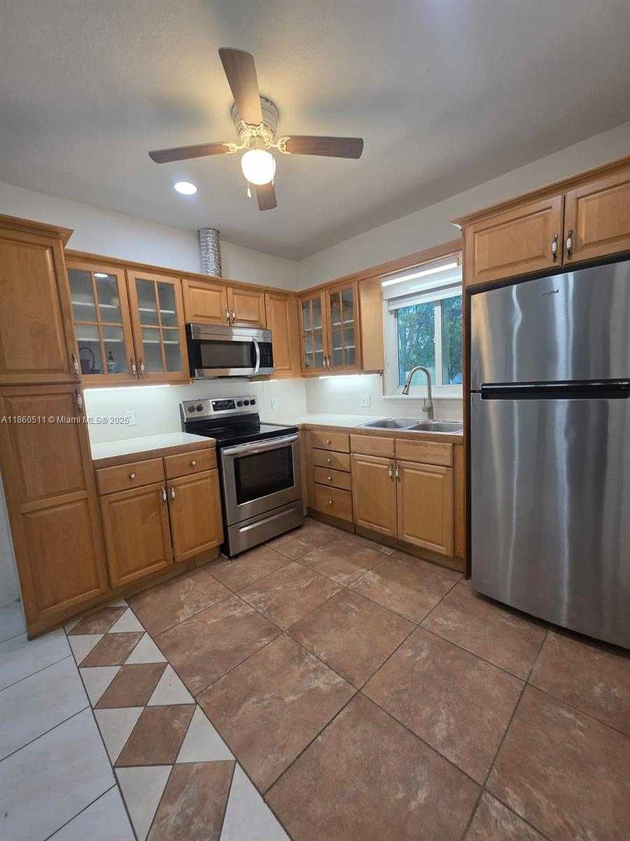 Small Image of 24555 SOUTH WEST 167TH AVE #2, Homestead Number 2