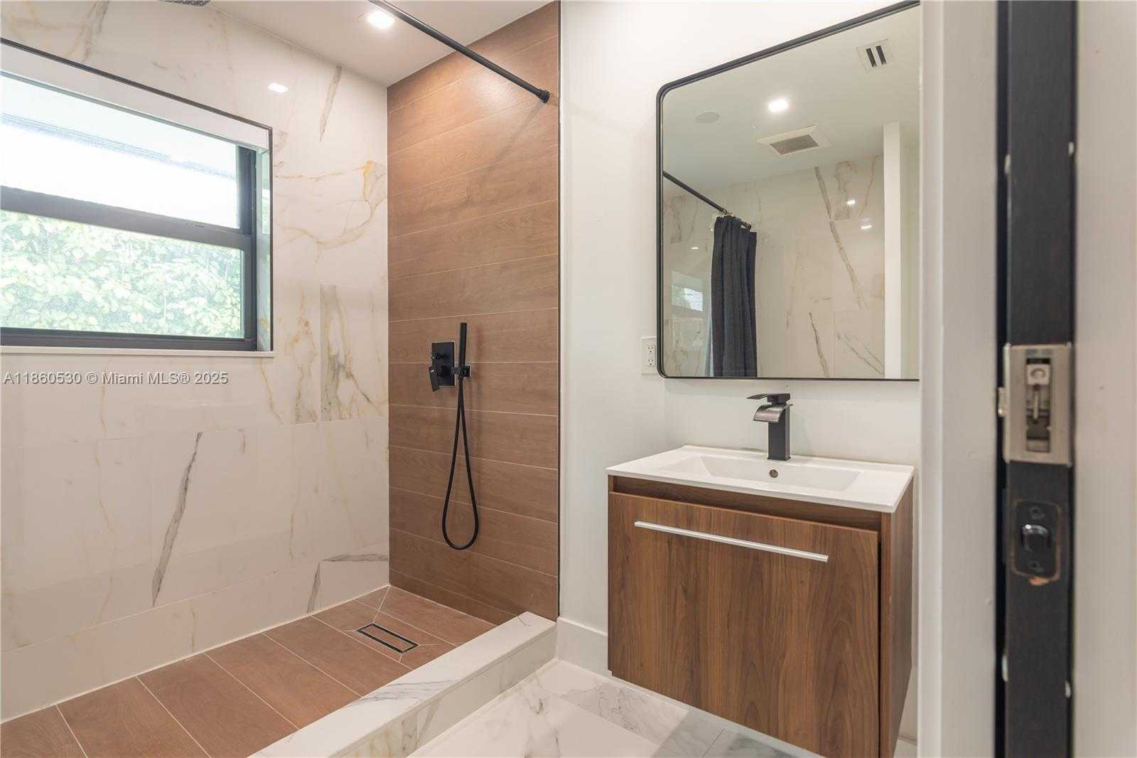 Small Image of 3850 SOUTH WEST 130TH AVE, Miami Number 21
