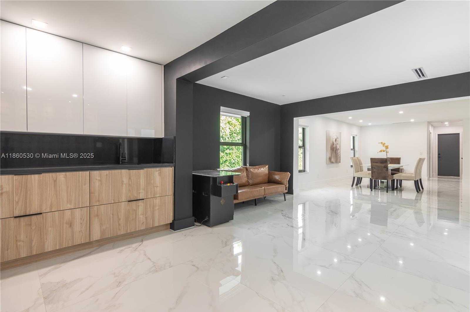 Small Image of 3850 SOUTH WEST 130TH AVE, Miami Number 28