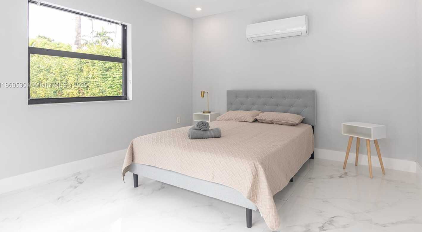 Small Image of 3850 SOUTH WEST 130TH AVE, Miami Number 30