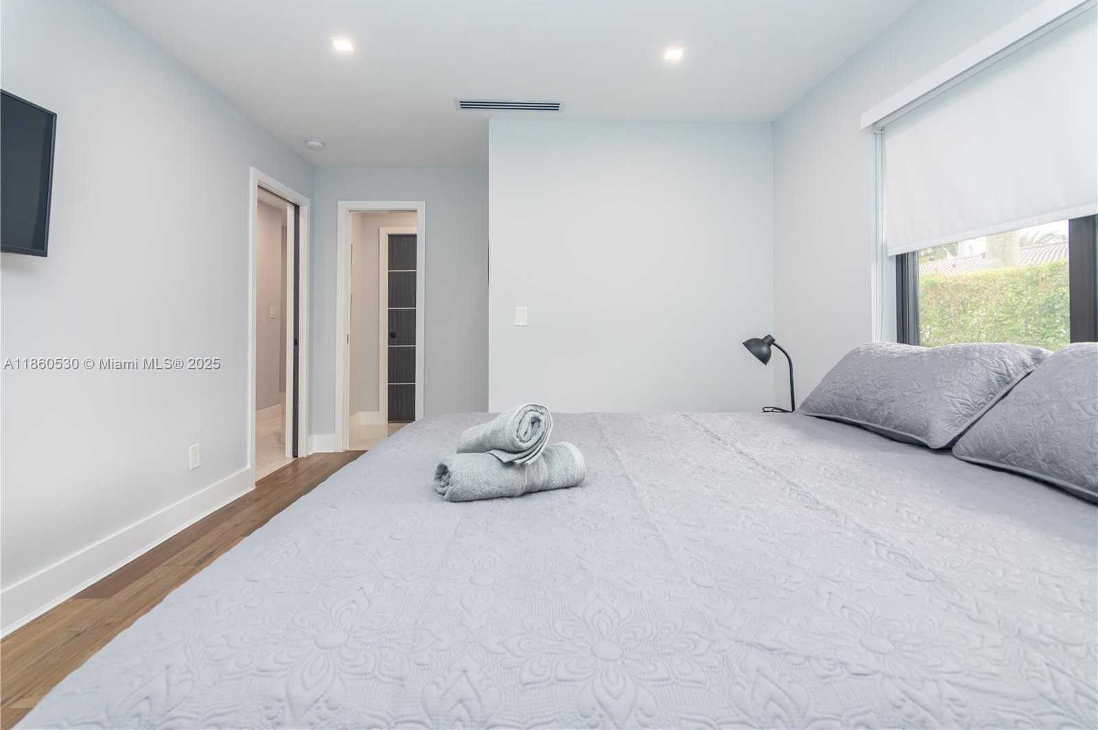 Small Image of 3850 SOUTH WEST 130TH AVE, Miami Number 44
