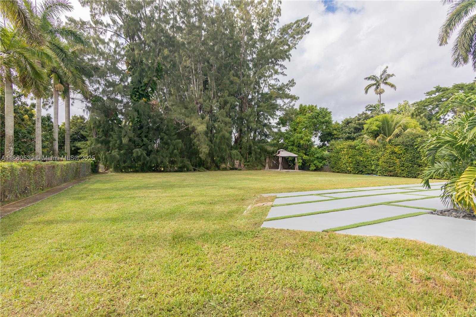 Small Image of 3850 SOUTH WEST 130TH AVE, Miami Number 79