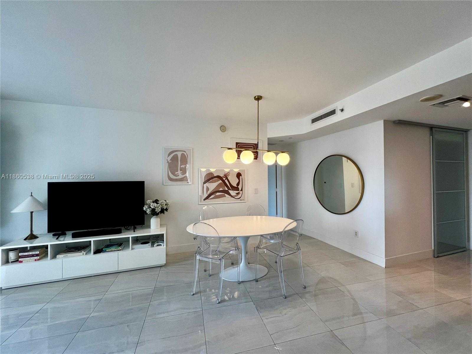 Small Image of 901 BRICKELL KEY BLVD #1509, Miami Number 7