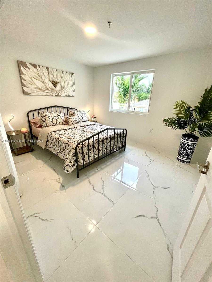 Small Image of 11150 NORTH WEST 82ND ST #212, Doral Number 4