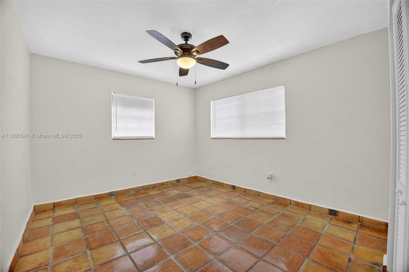 Small Image of 7941 SOUTH WEST 37TH TER, Miami Number 20