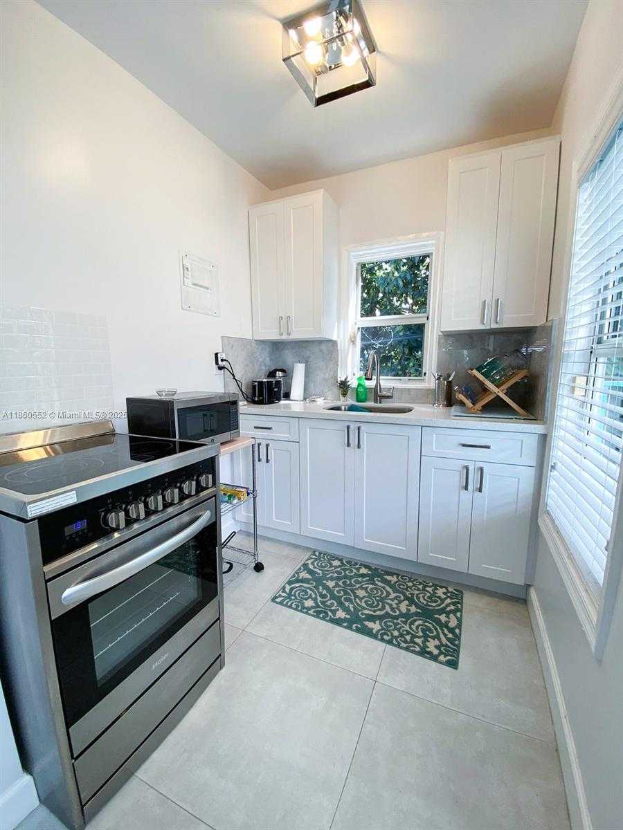 Small Image of 118 NORTH EAST 46TH ST #C, Miami Number 7