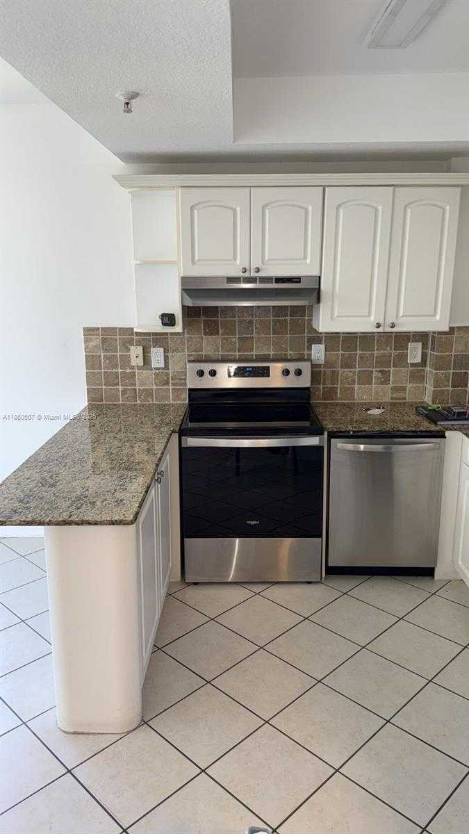 Small Image of 3500 CORAL WAY #501, Miami Number 5