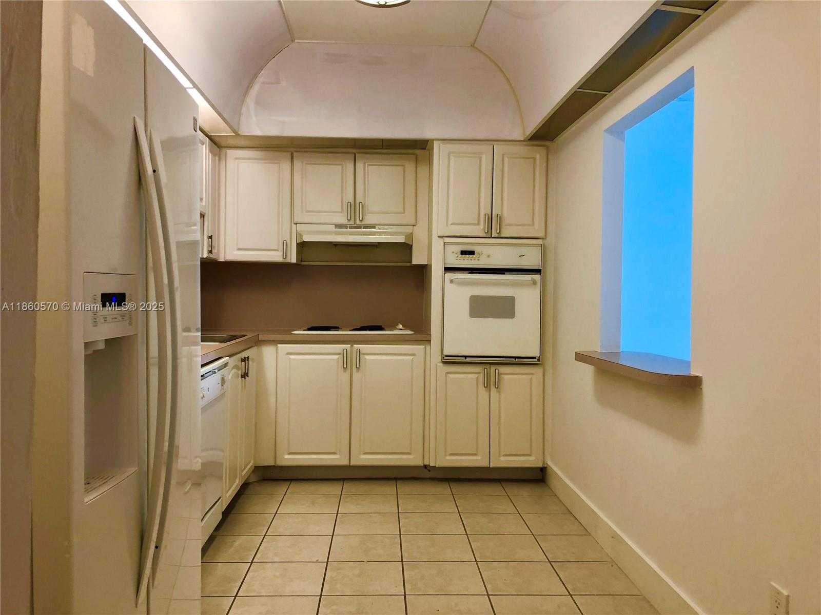Small Image of 19390 COLLINS AVE #724, Sunny Isles Beach Number 10