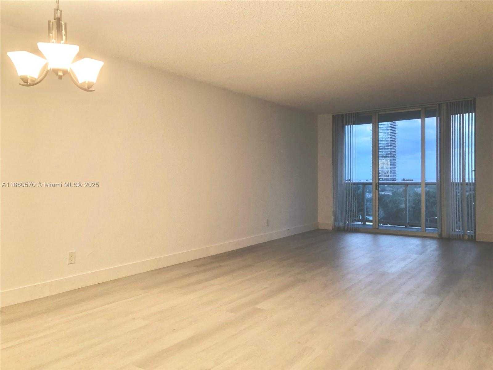 Small Image of 19390 COLLINS AVE #724, Sunny Isles Beach Number 5