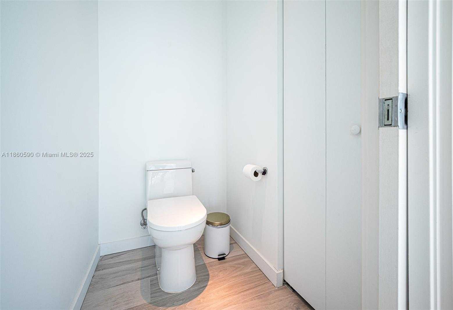 Small Image of 480 NORTH EAST 31ST ST #4807, Miami Number 15
