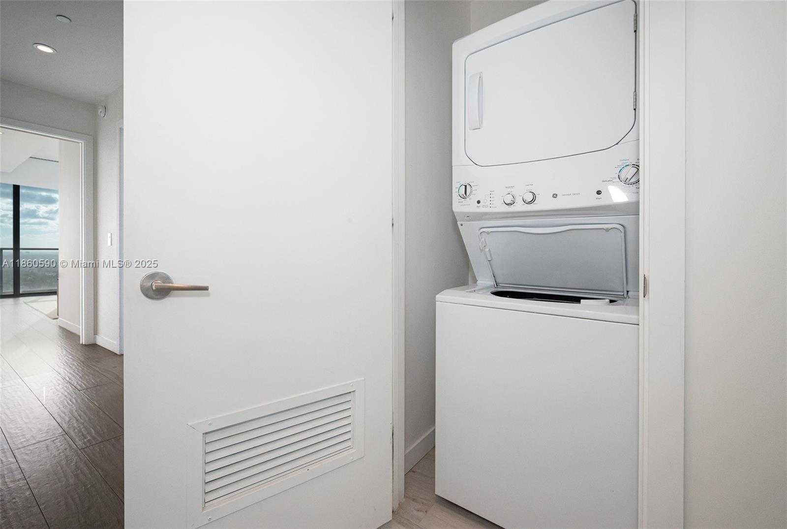 Small Image of 480 NORTH EAST 31ST ST #4807, Miami Number 21