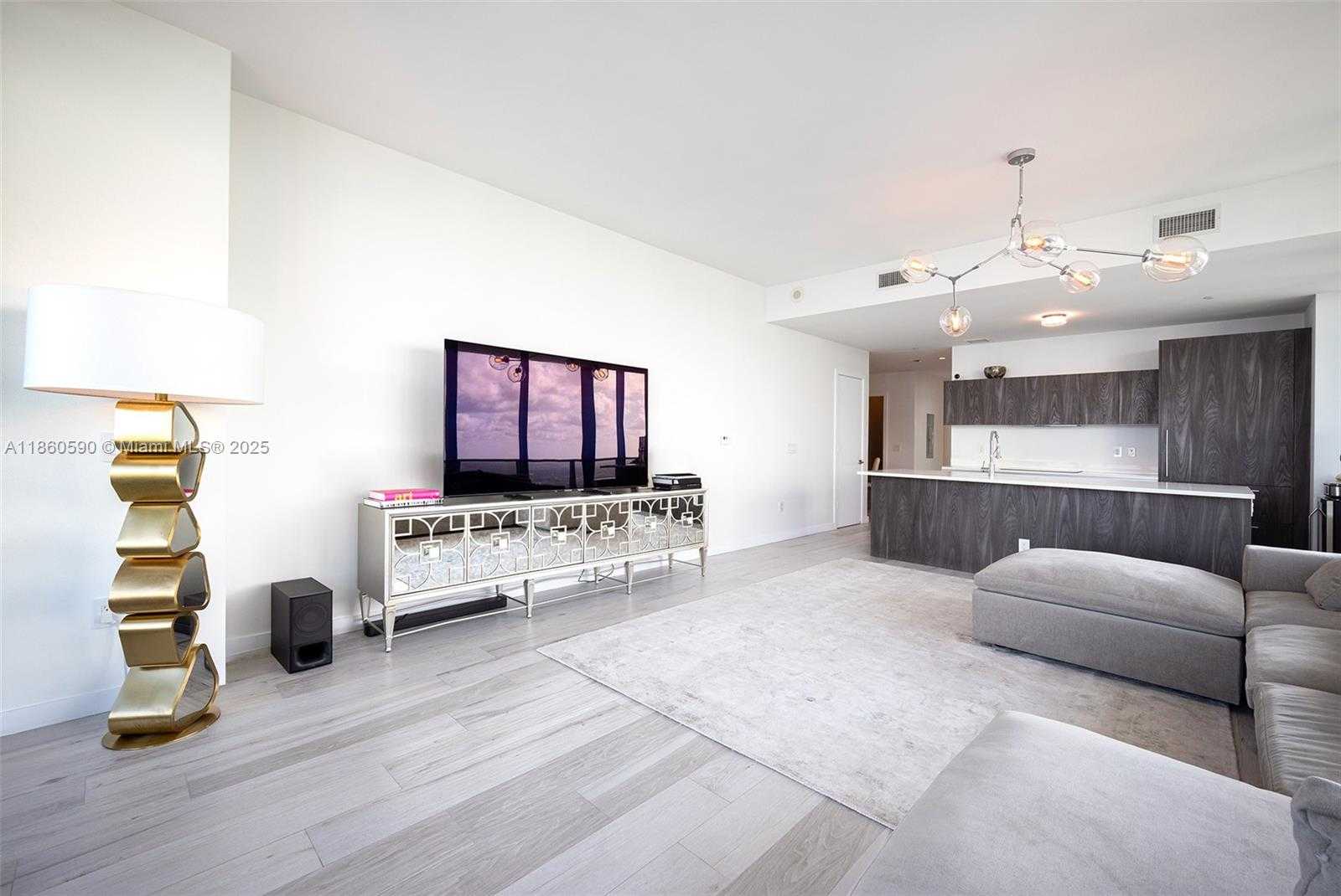 Small Image of 480 NORTH EAST 31ST ST #4807, Miami Number 4