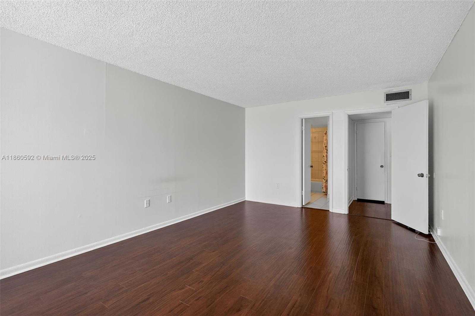 Small Image of 2801 NORTH EAST 183RD ST #1404W, Aventura Number 42