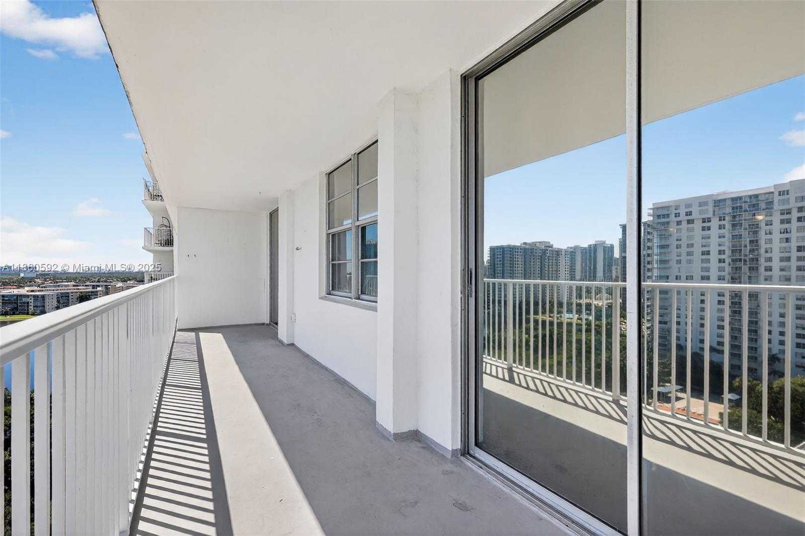 Small Image of 2801 NORTH EAST 183RD ST #1404W, Aventura Number 45